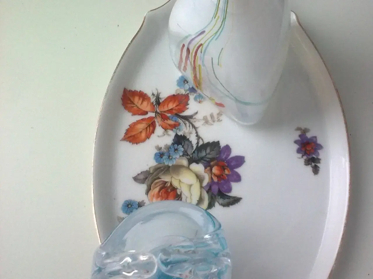 Billede 4 - Cool kombi colour DIY idé m gl. porcelæn bakke