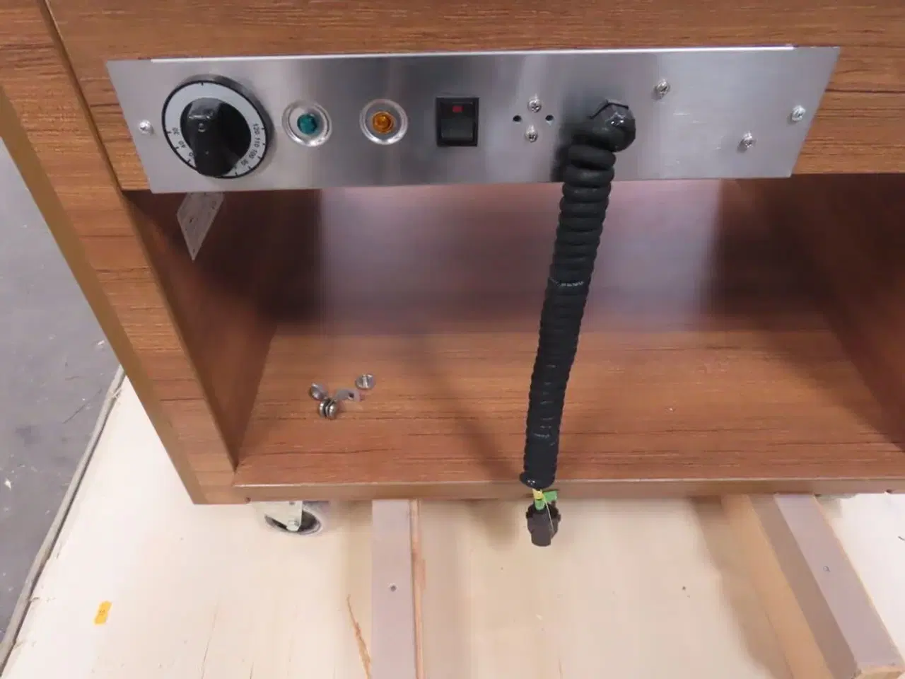 Billede 7 - Serveringsmontre med varme
