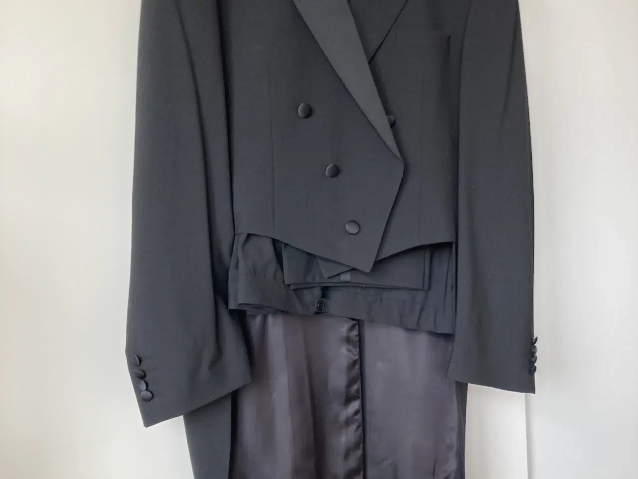 Billede 2 - Kjolesæt Schildt