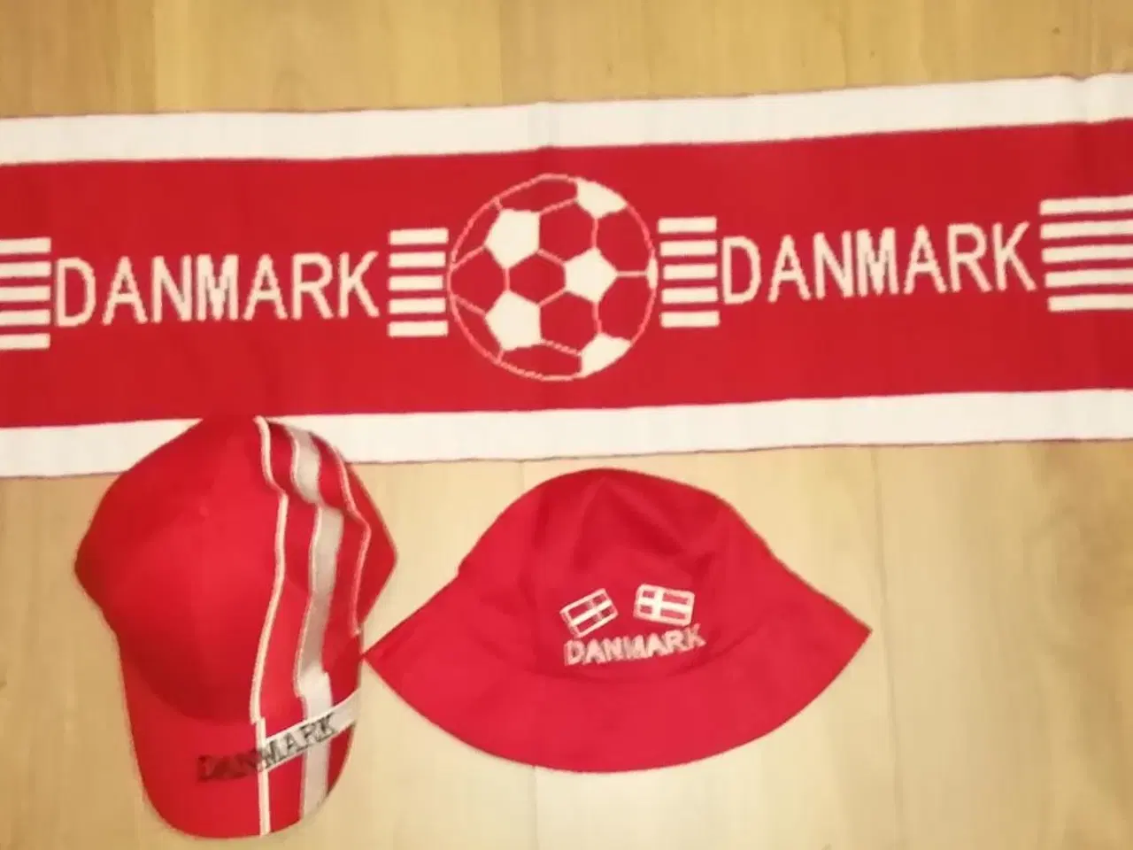 Billede 1 - 3 NYE FLOTTE DANMARK FANARTIKLER