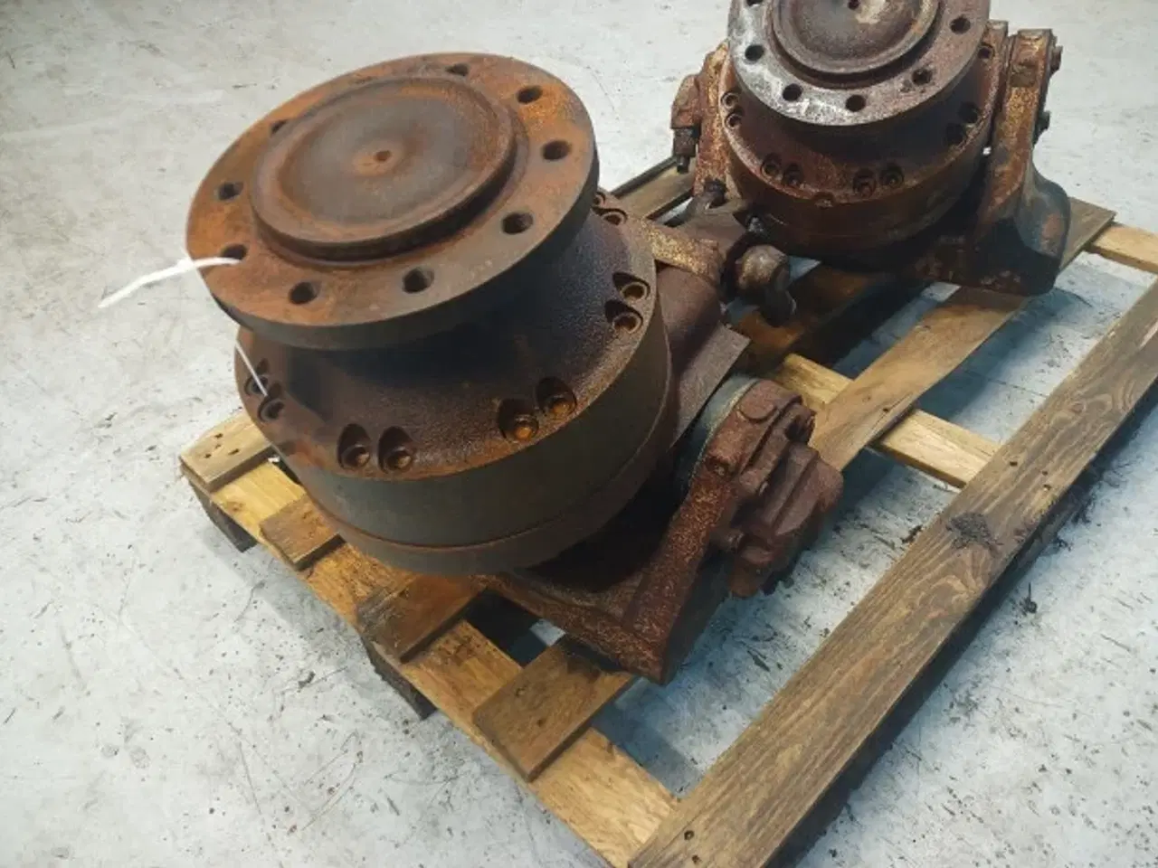 Billede 8 - New Holland CR9090 4x4 Firehjulstræk