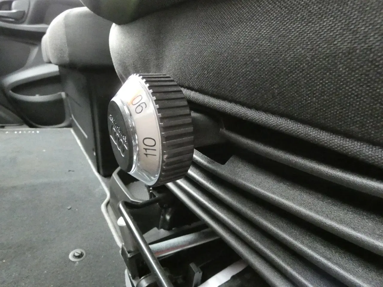 Billede 11 - Iveco Daily 35S16 2,3 D Alu.kasse m./lift Hi-Matic 156HK Van Aut.