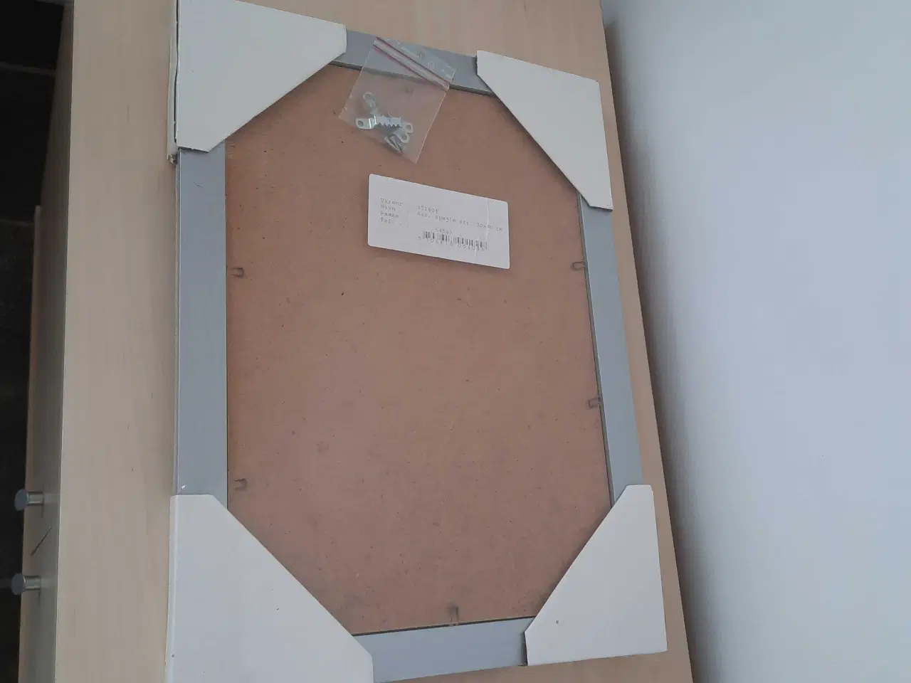 Billede 2 - Vægspejl med sølvramme 