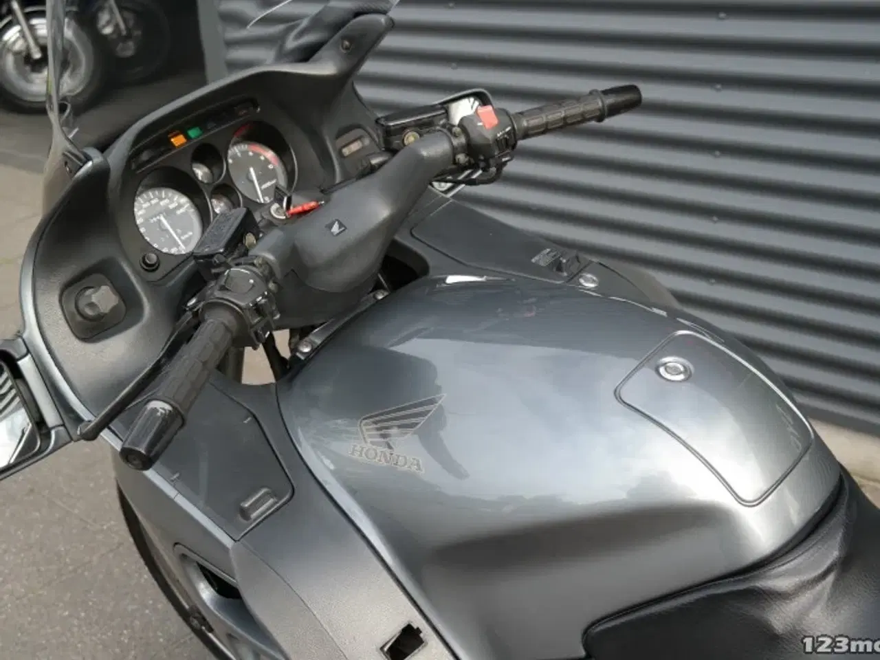 Billede 23 - Honda ST 1100 Pan European MC-SYD       BYTTER GERNE