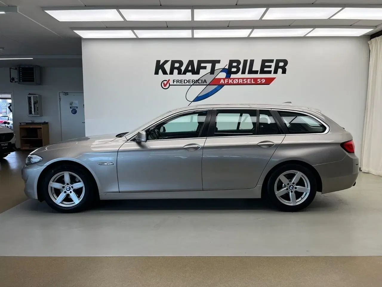 Billede 2 - BMW 523i 3,0 Touring aut.