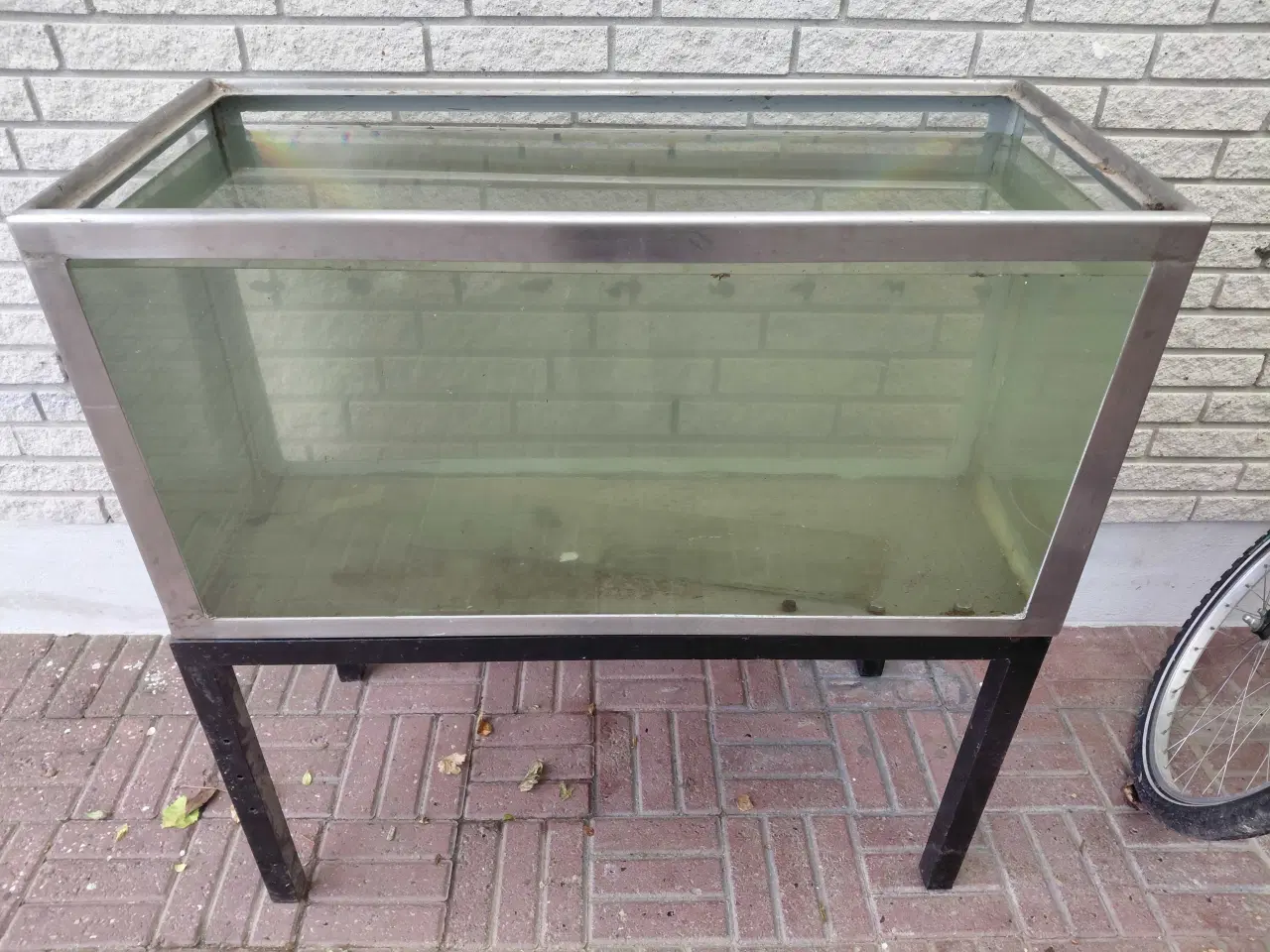 Billede 1 - Akvarier 230L