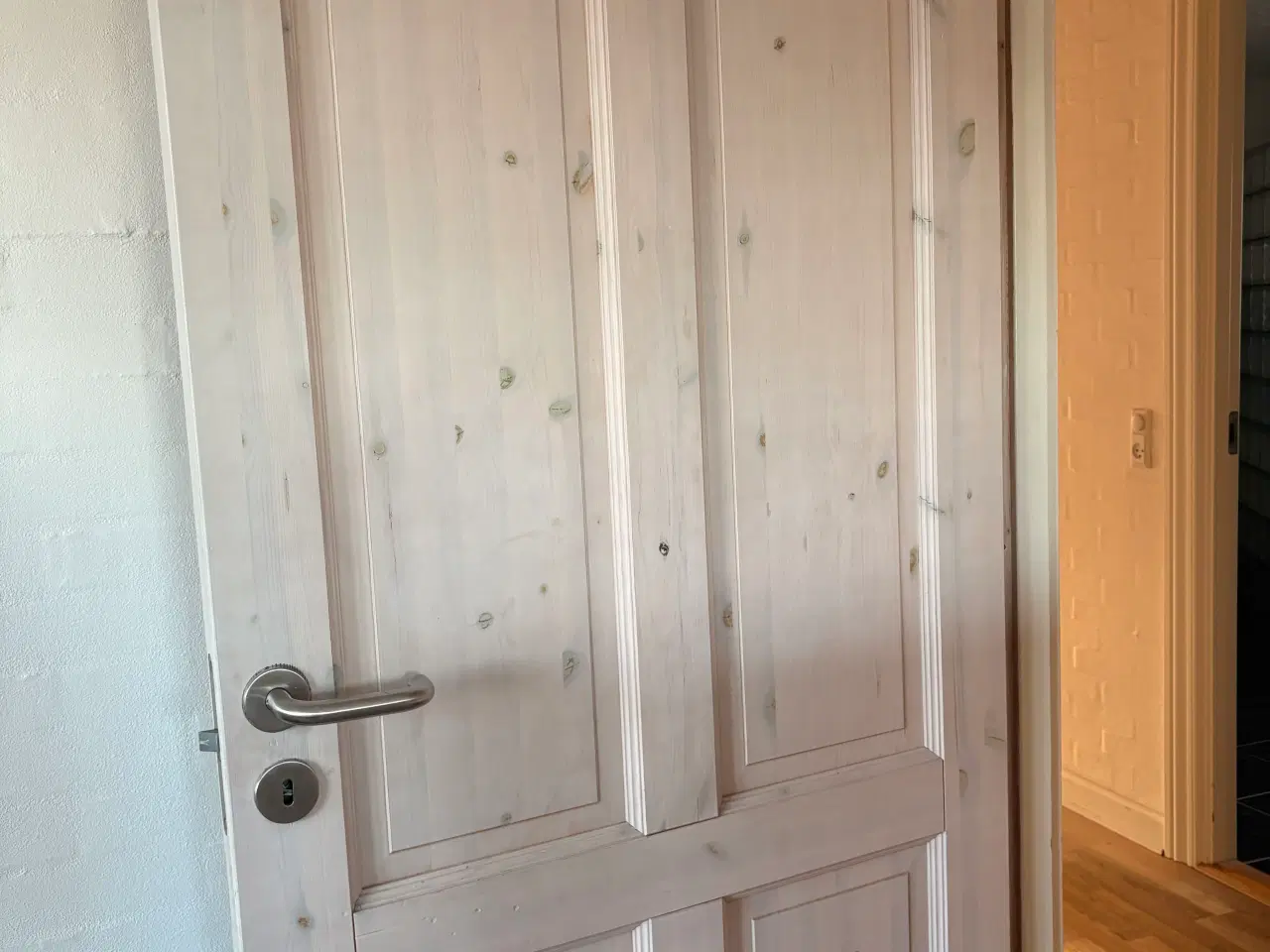 Billede 1 - Swedoor - massive dannebrogsdøre