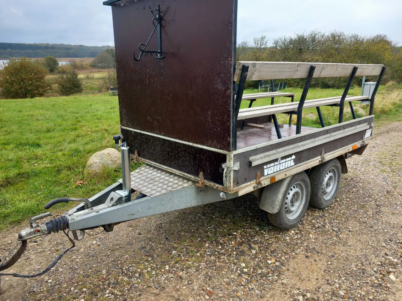 Billede 2 - Nysynet Variant 2000kg. Jagtvogn sælges