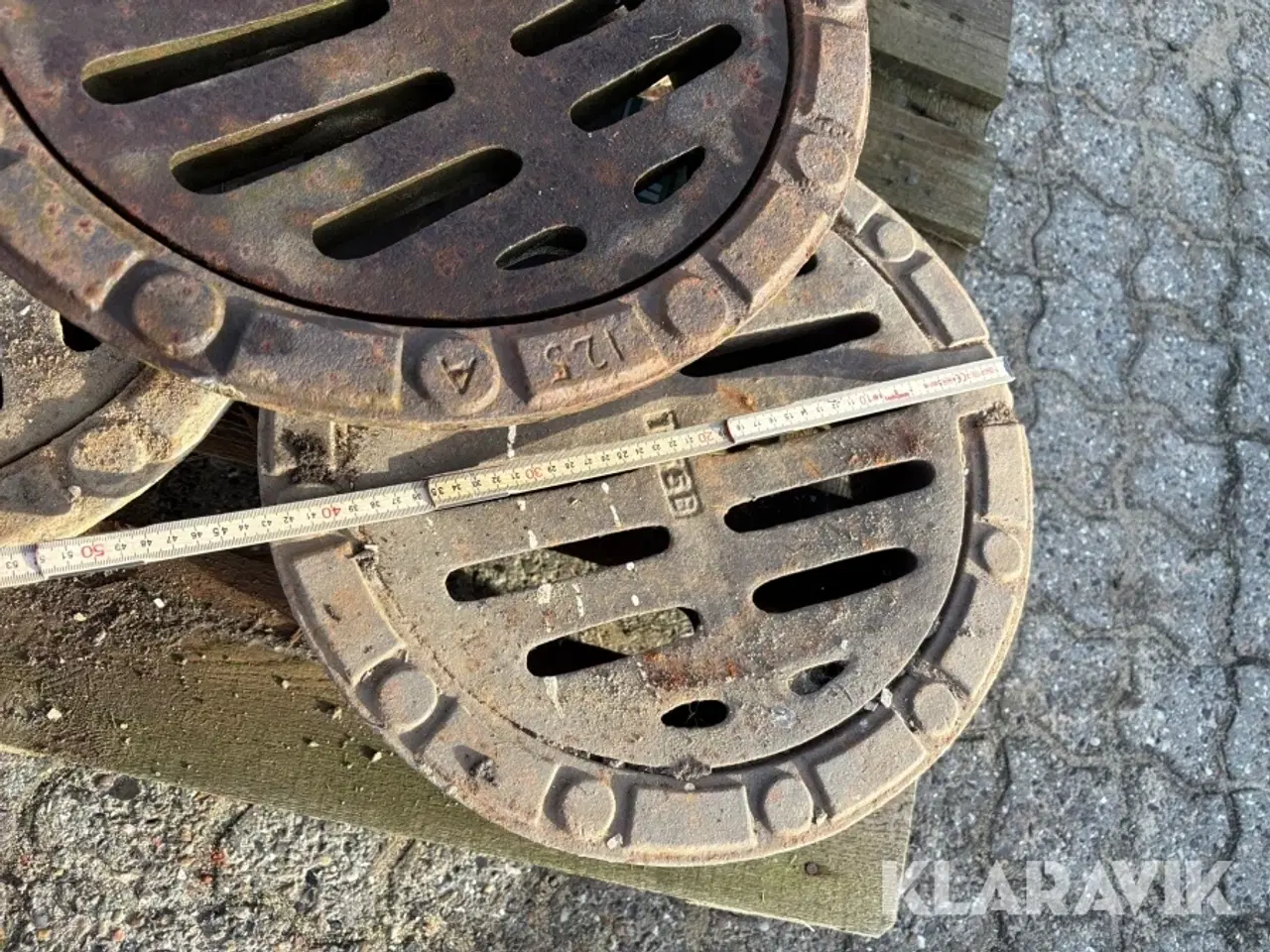 Billede 7 - Brønddækseler 6 styk assorteret