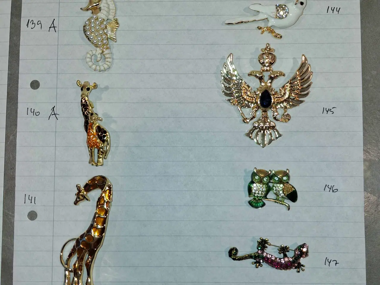 Billede 14 - Brocher 