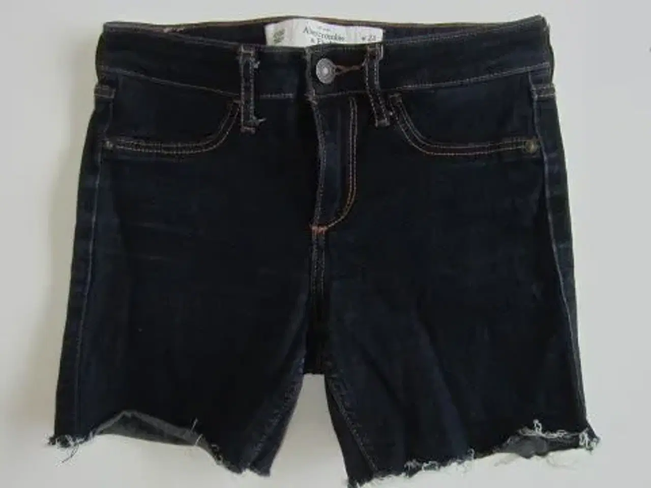 Billede 1 - Str. ca. 140, Abercrombie & Fitch shorts