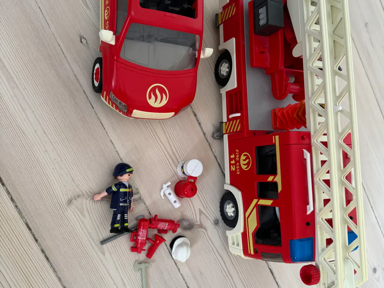 Billede 2 - Playmobil brandbil