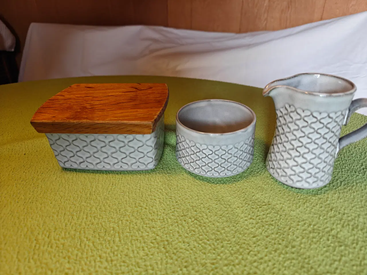 Billede 2 - Cordial stentøj terkande,sukker-flødesæt, smørskål