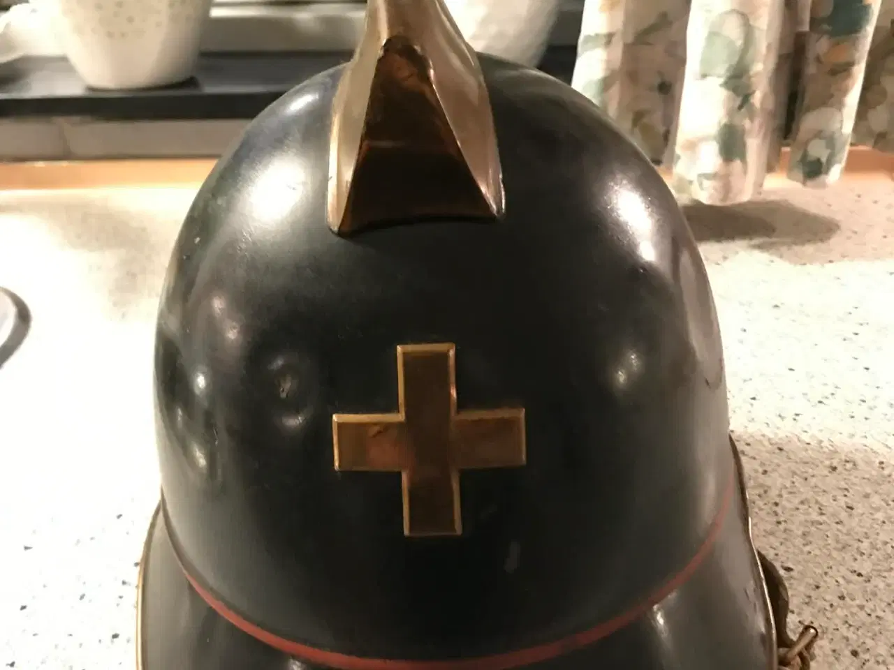 Billede 1 - Gamle brandhjelme fra ca. 1920