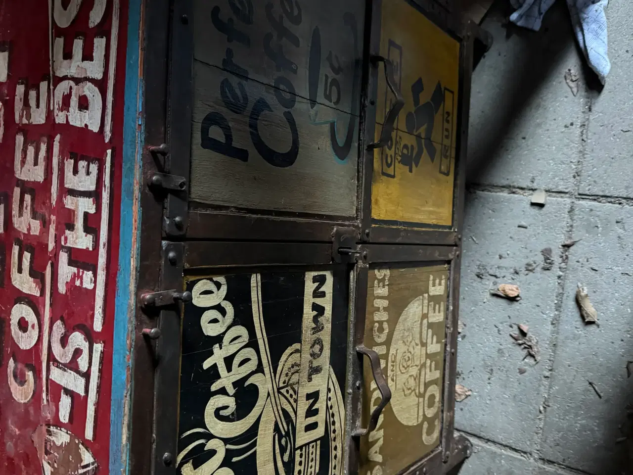 Billede 2 - Flot kommode/skab i retro stil 