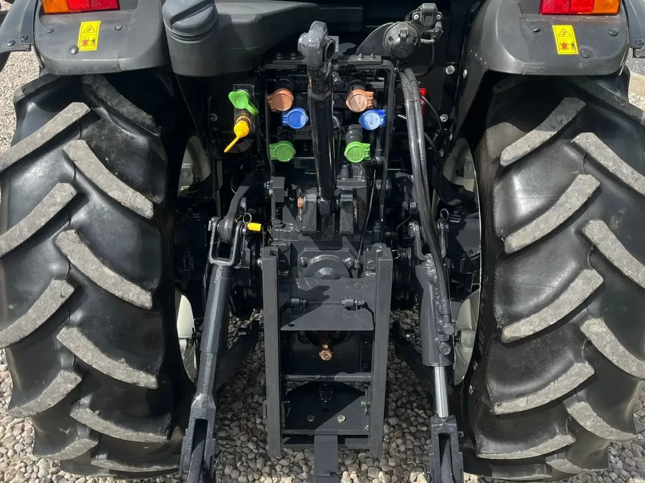 Billede 4 - New Holland T4.80 F SuperSteear med aircondition og koblingsfrit vendergear