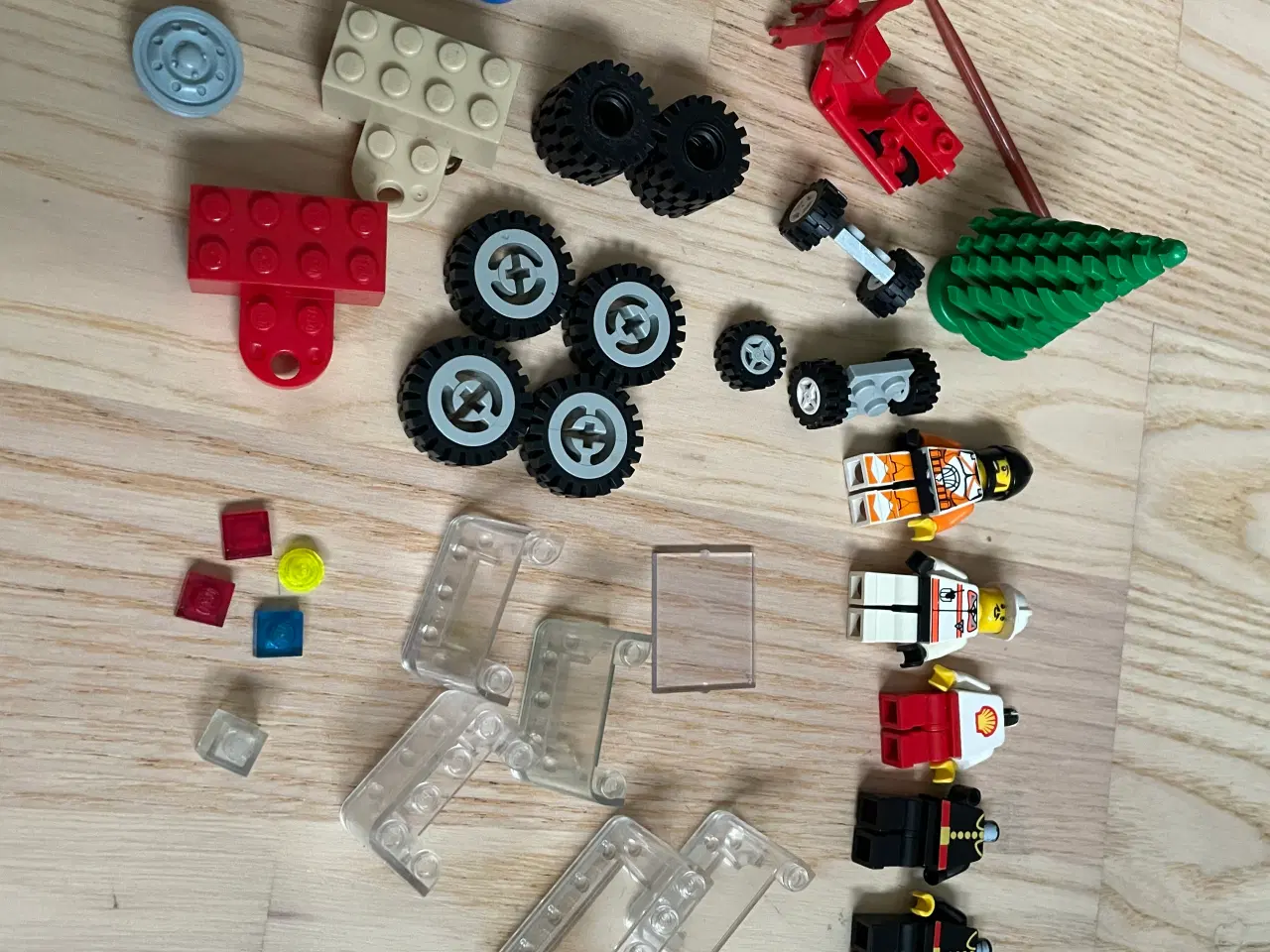 Billede 1 - Lego forskelligt