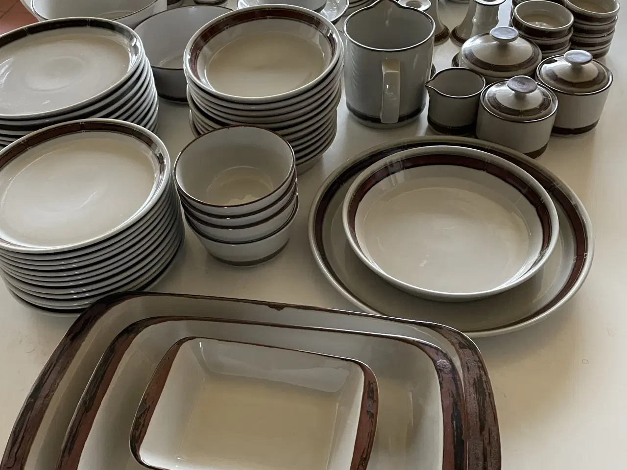 Billede 1 - Selandia kaffe-spisestel og skåle-fade