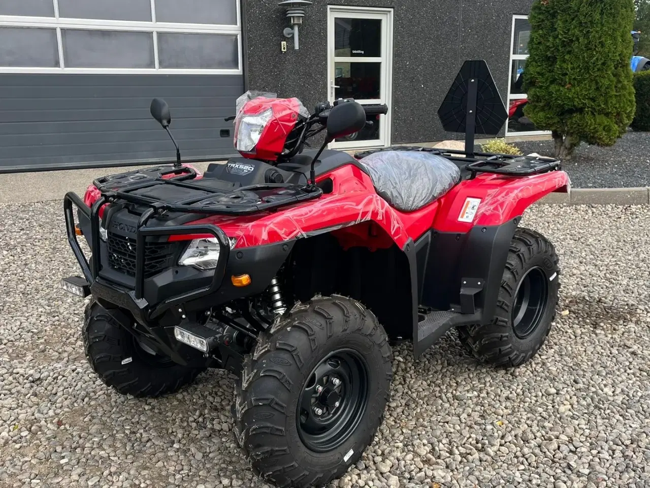 Billede 2 - Honda TRX 520 FE Traktor STORT LAGER AF HONDA  ATV. Vi hjælper gerne med at levere den til dig, og bytter gerne. KØB-SALG-BYTTE se mere på www.limas.dk