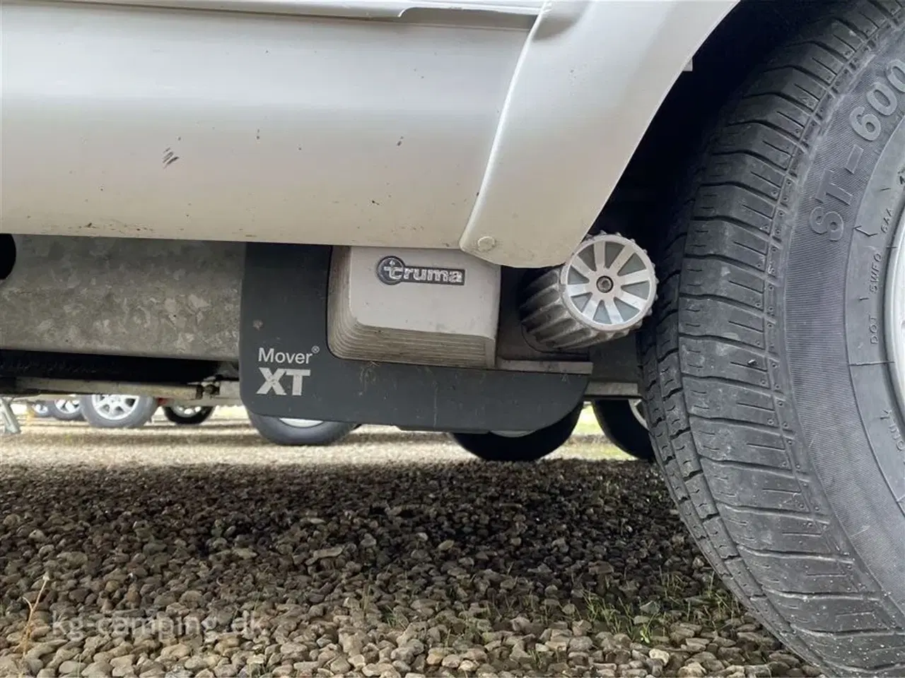 Billede 4 - 2020 - Hobby De Luxe Edition 650 KMFe   Velholdt køjevogn til den store familie