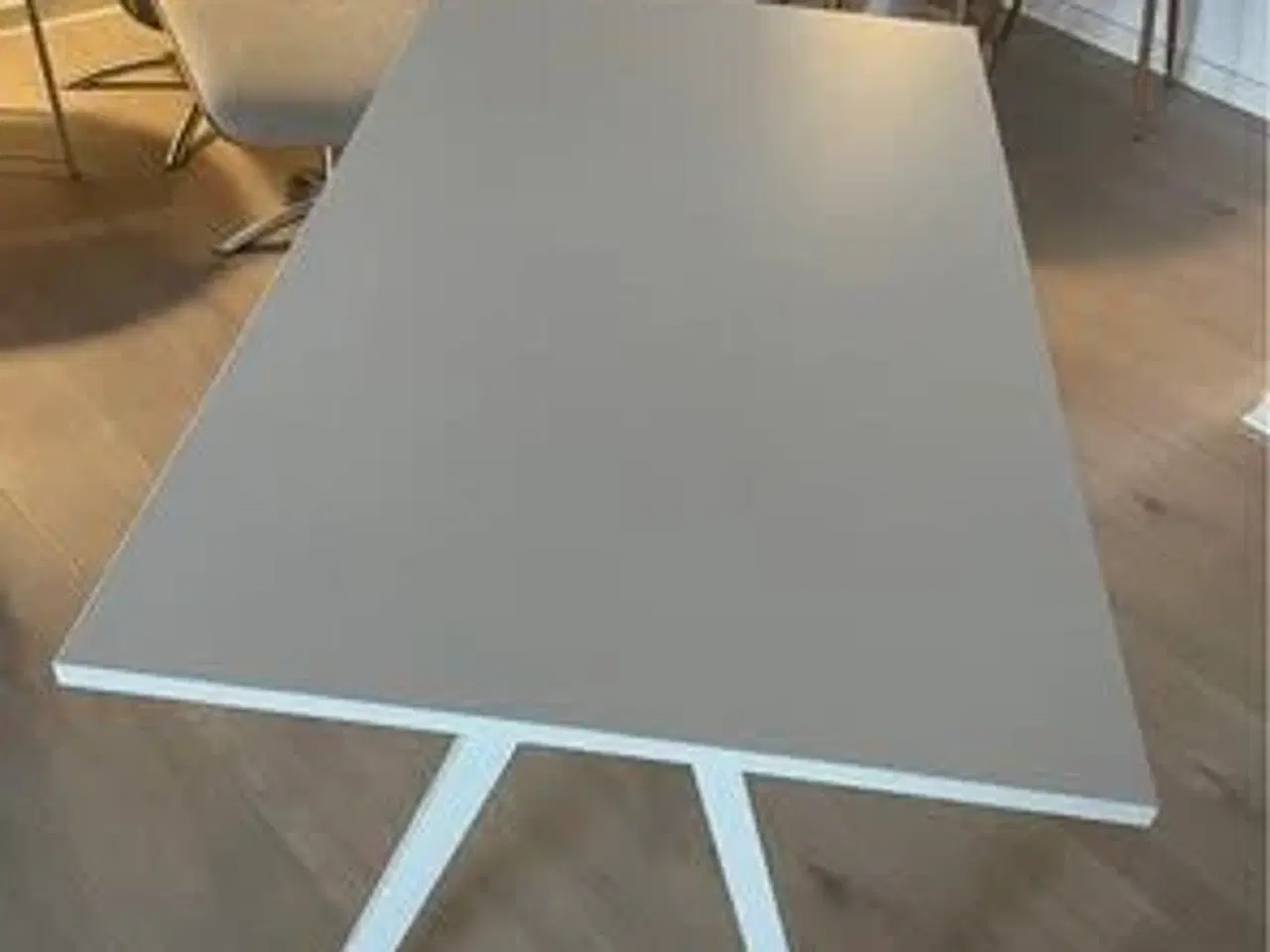 Billede 3 - Skrivebord