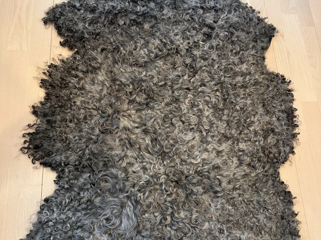 Billede 2 - Helt nyt gotlandsk lammeskind 