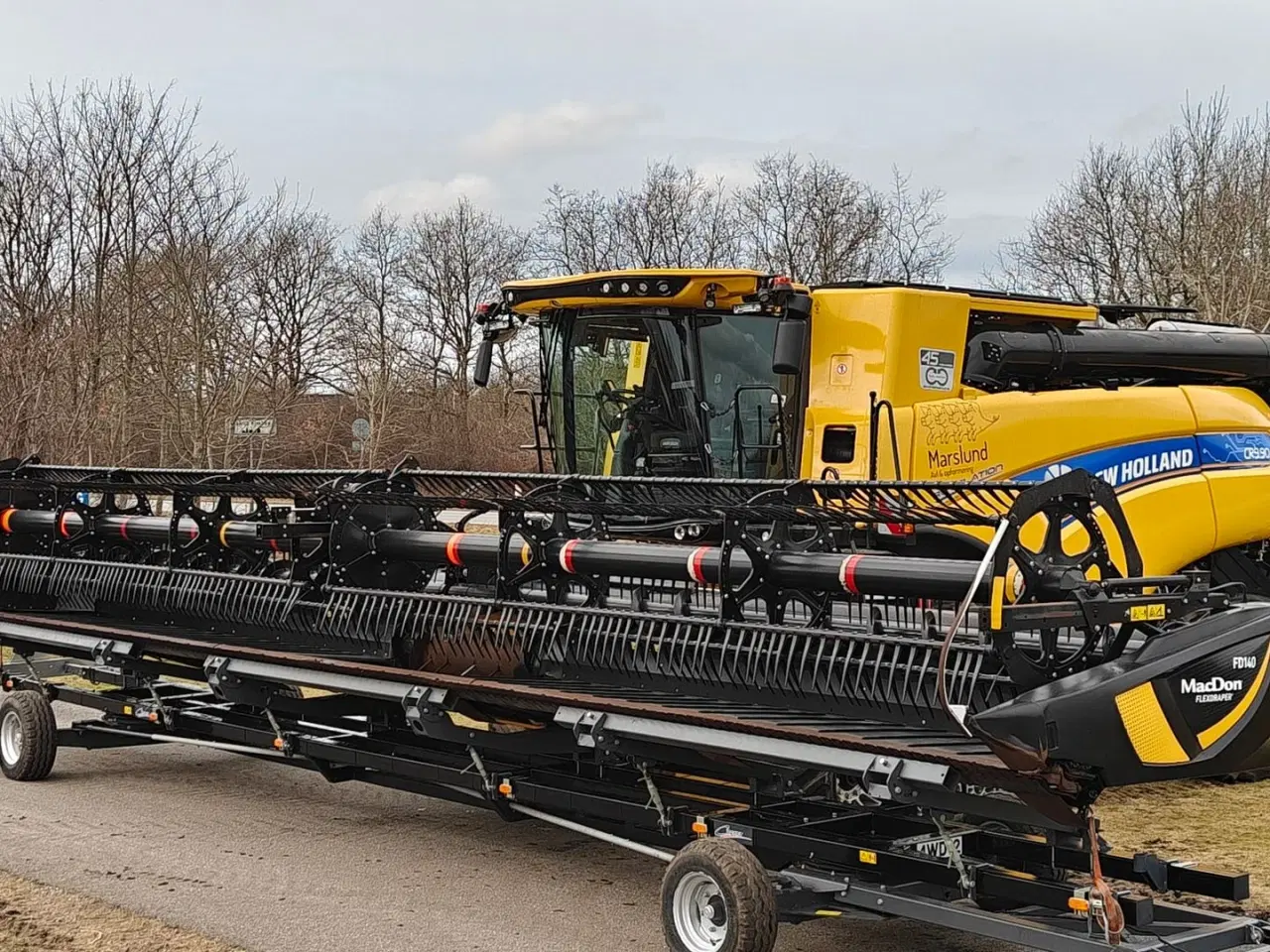 Billede 1 - New Holland CR9.90