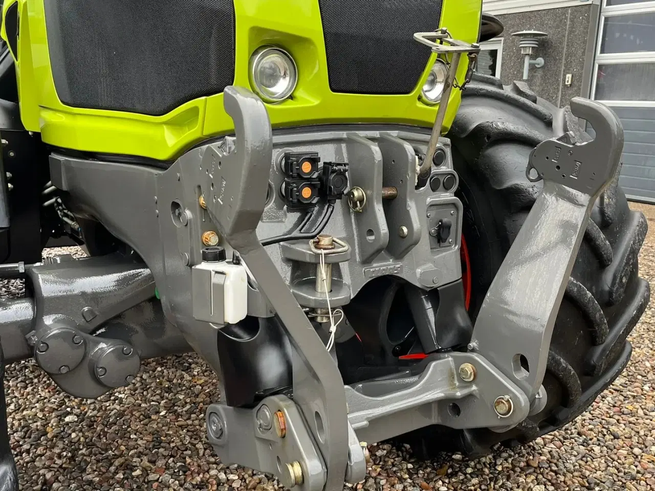 Billede 14 - CLAAS Axion 830 Med frontlift. Velholdt traktor.