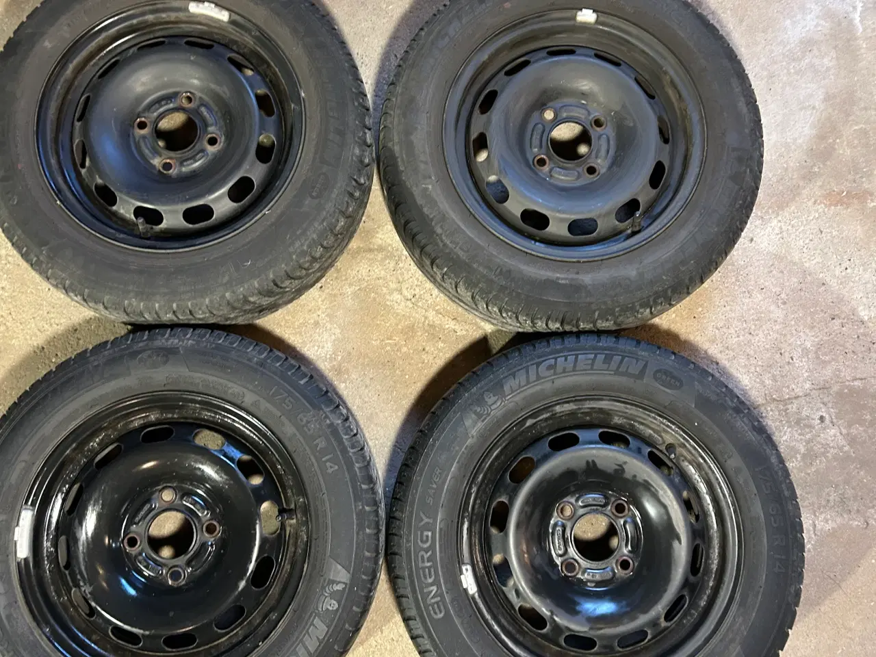 Billede 1 - 4 Michelin Energy Saver dæk med fælge 175/65 R14