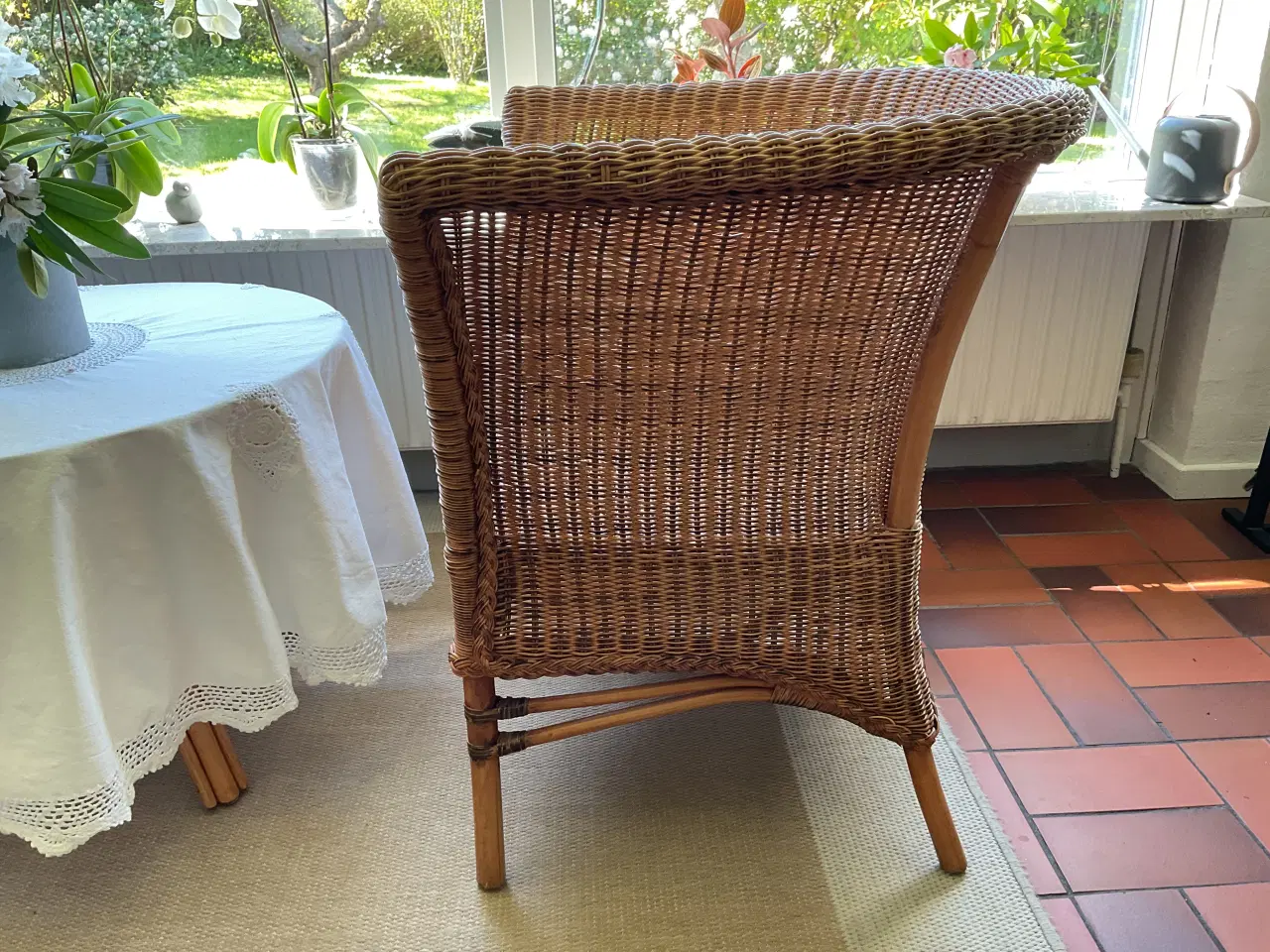 Billede 4 - Fine Kurvemøbler 2 stole og 1 bord