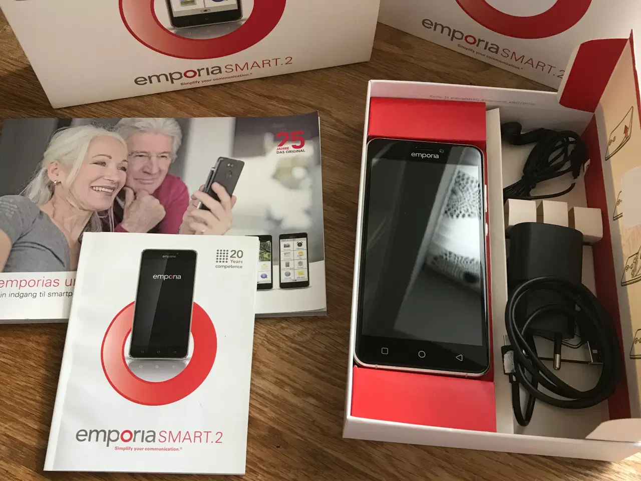 Billede 1 - Mobiltelefon ældrevenlig Emporia Smart 2