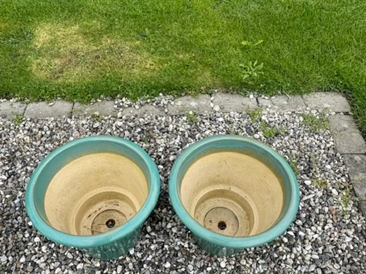 Billede 2 - 2 stk. Grønne krukker 