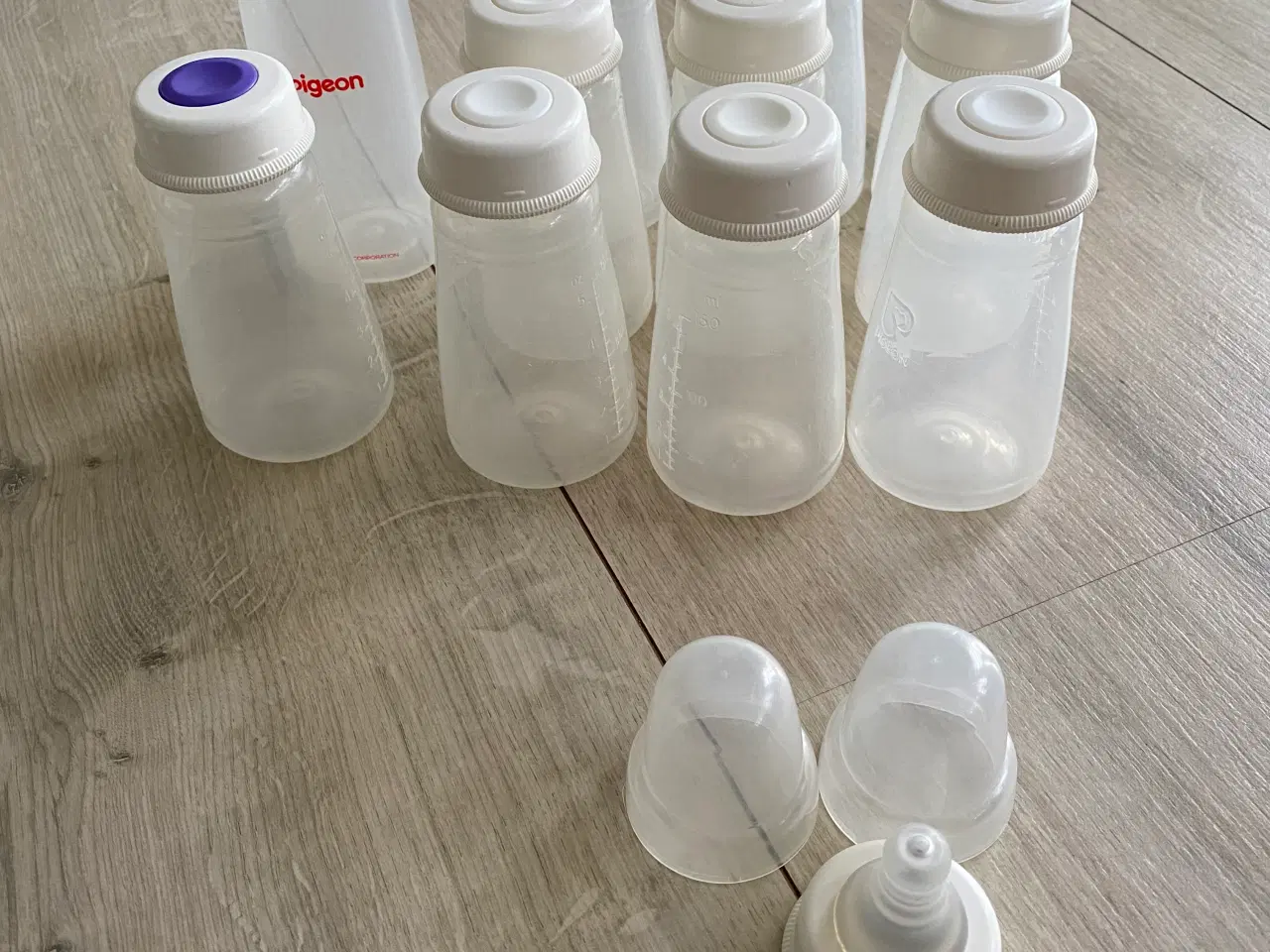 Billede 3 - Brystpumpe m/ mange køleskabs/nedfrysnings flasker