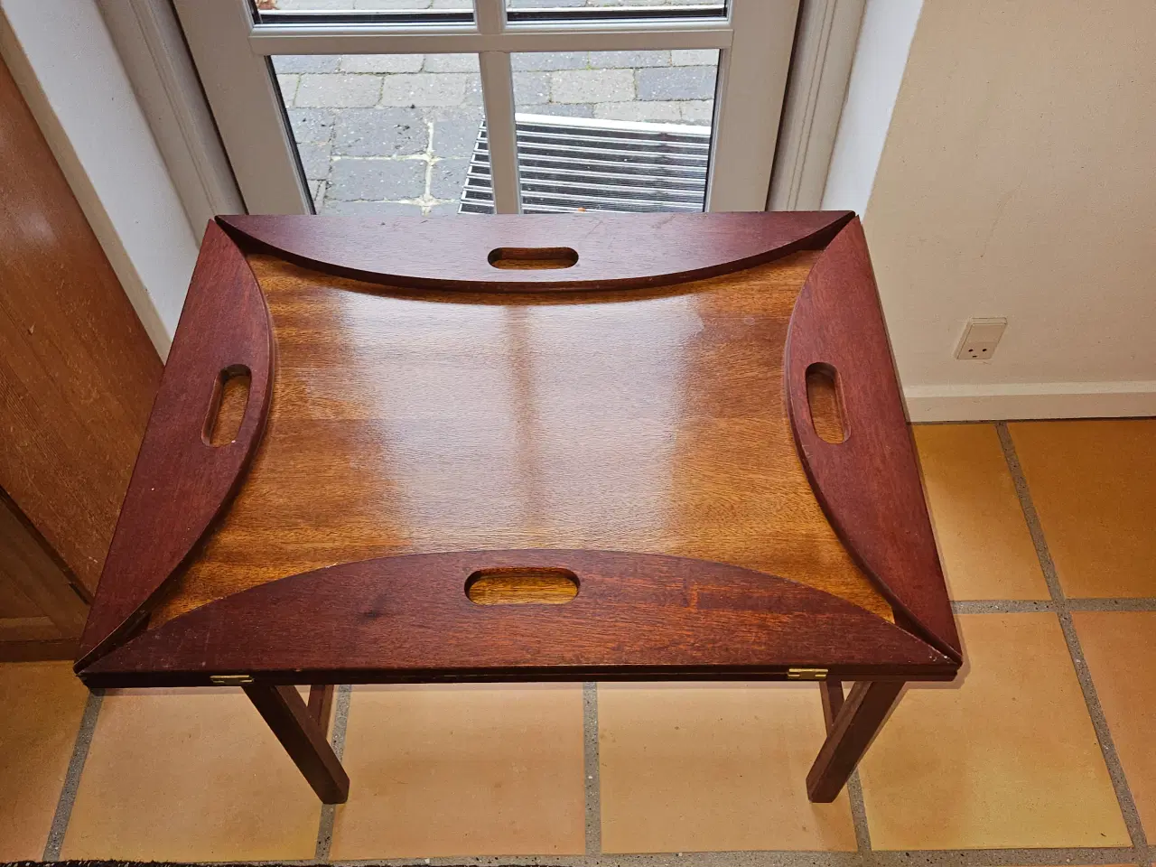 Billede 3 - Bakkebord