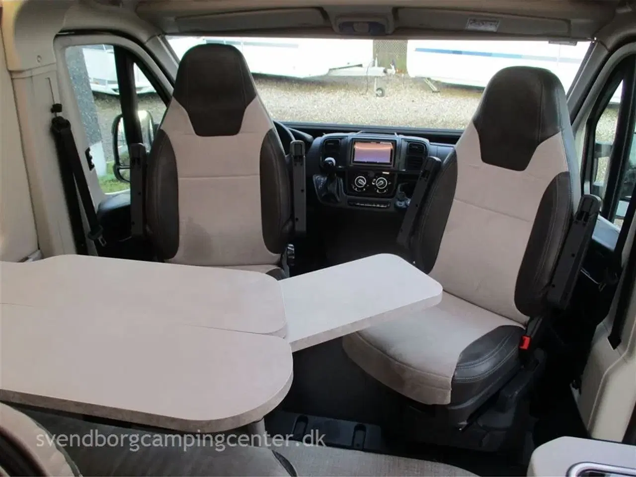 Billede 9 - 2022 - Chausson V594   Utrolig flot luxus camper