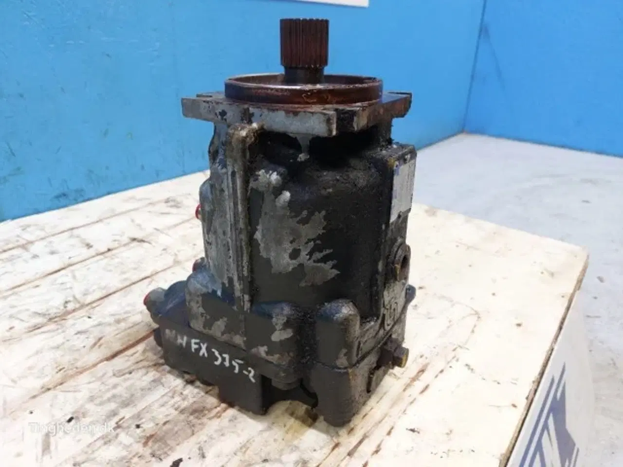 Billede 6 - New Holland FX375 Hydraulikmotor 89511750