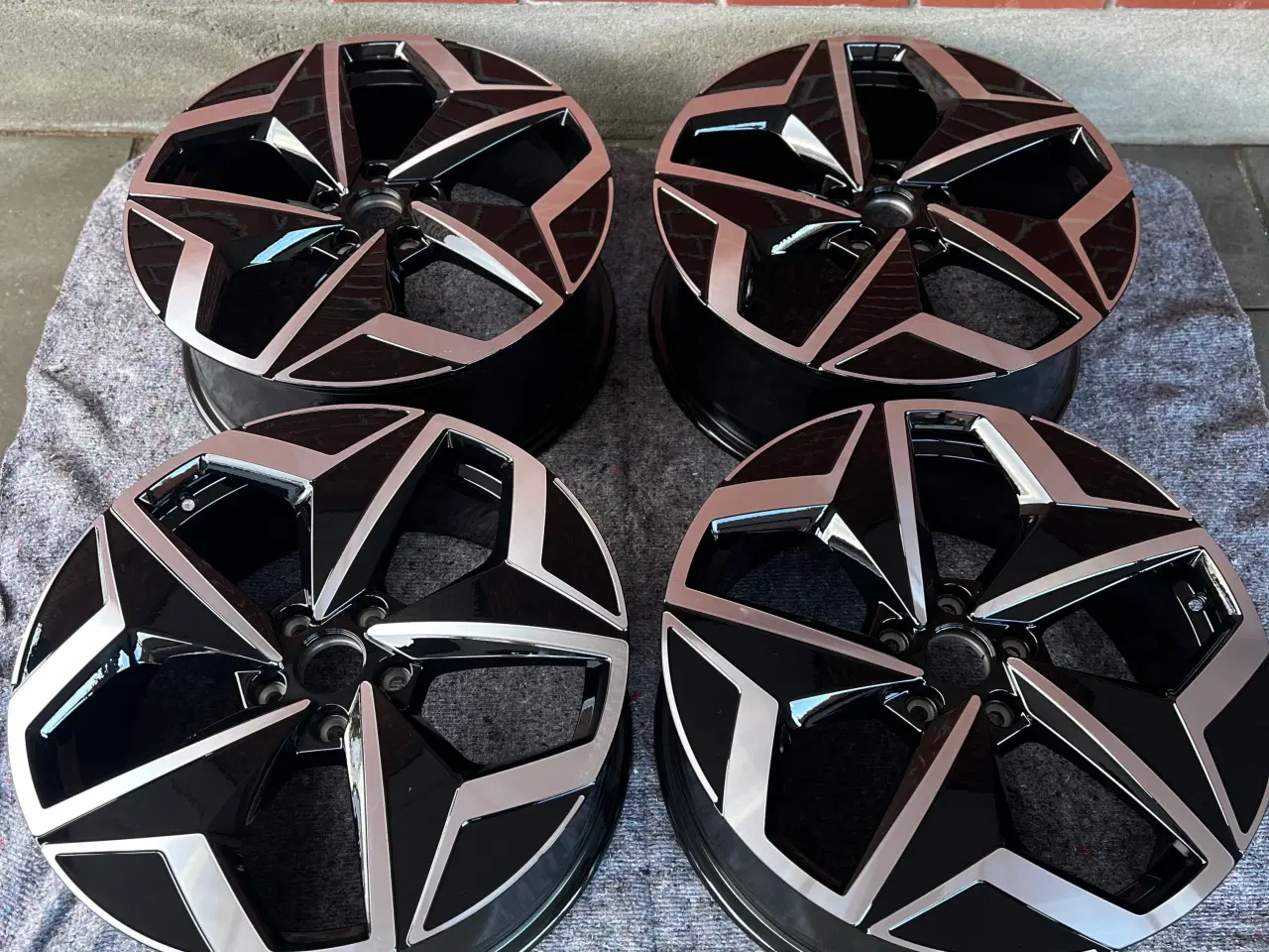 Billede 1 - 🔥Originale 19” VW ID3 fælge🔥