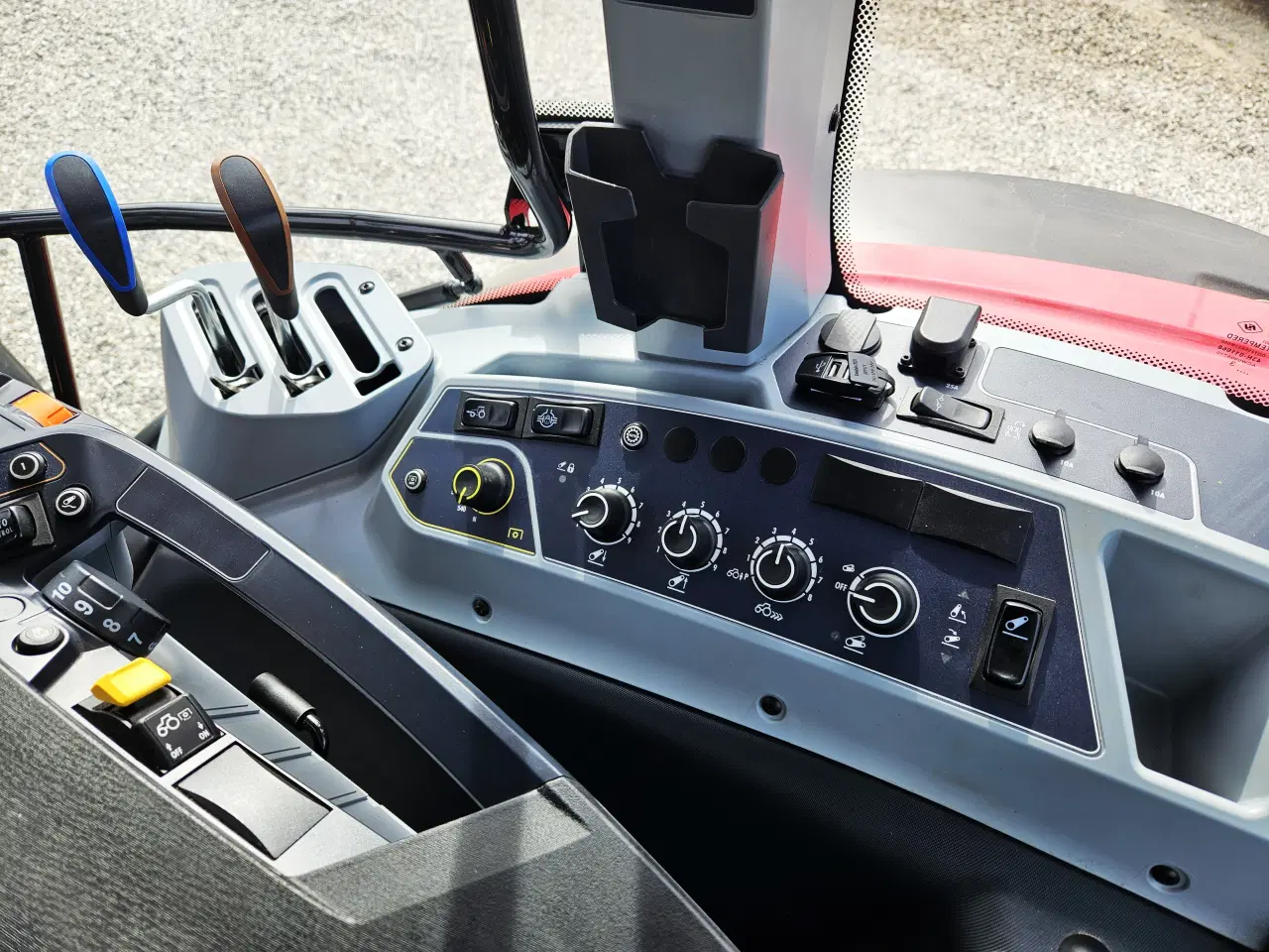 Billede 14 - Valtra G135 / 650 timer / år 2024 / frontlæsser