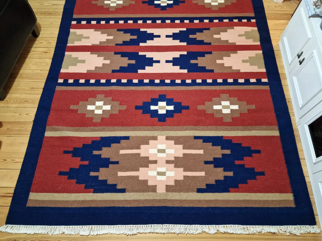 Billede 3 - Flot stort farverigt kelim tæppe.