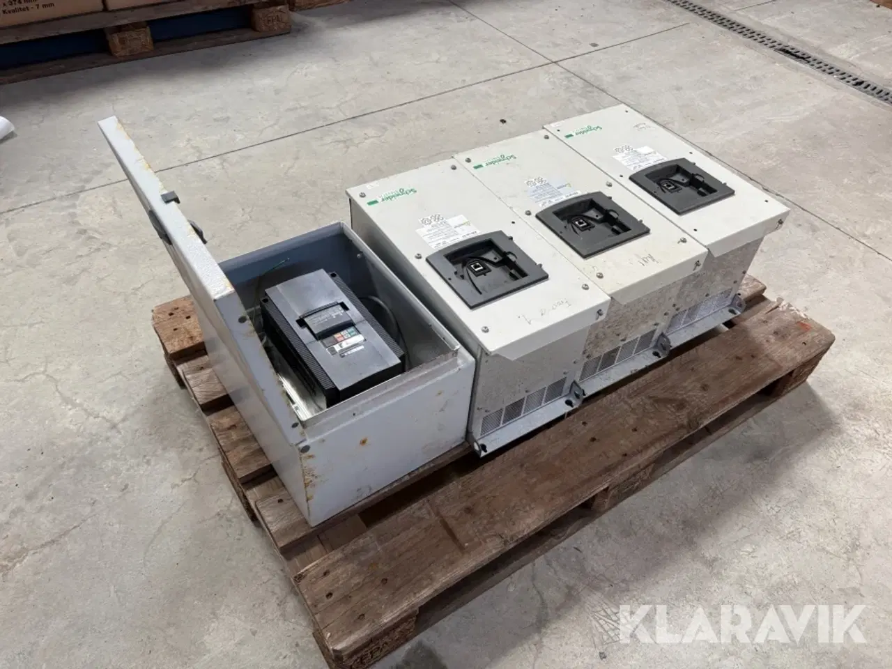Billede 1 - Frekvensomformer Schneider Electric 5,5 kilowatt 4 styk