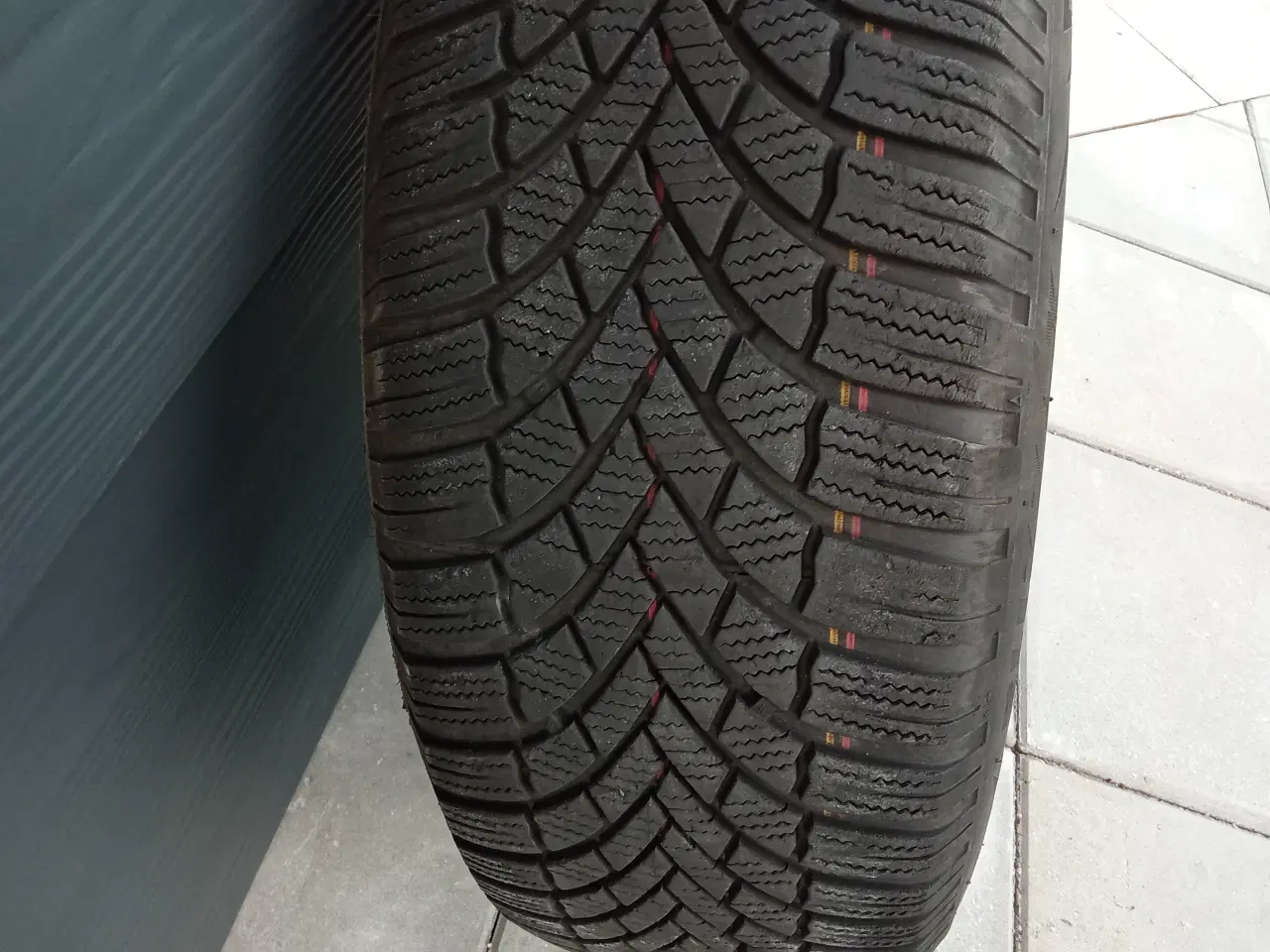 Billede 2 - Vinterdæk på alu fælge