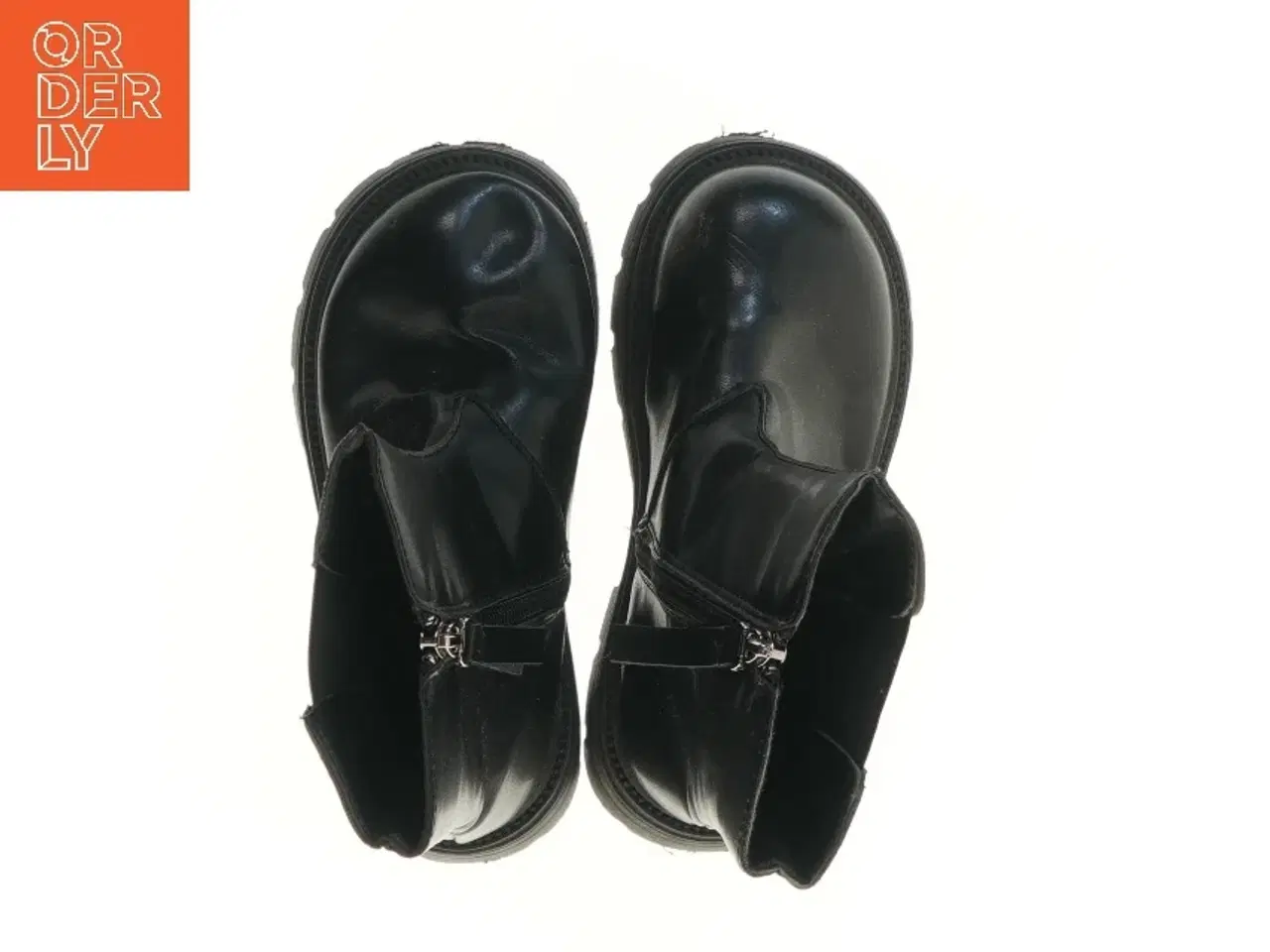 Billede 2 - Børnestøvler i sort læder (str. 31 )