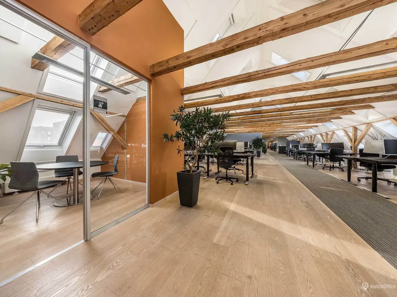 Billede 5 - Sublimt kontorlejemål tæt på Glostrup Station med fælles kantine og konferencerum.