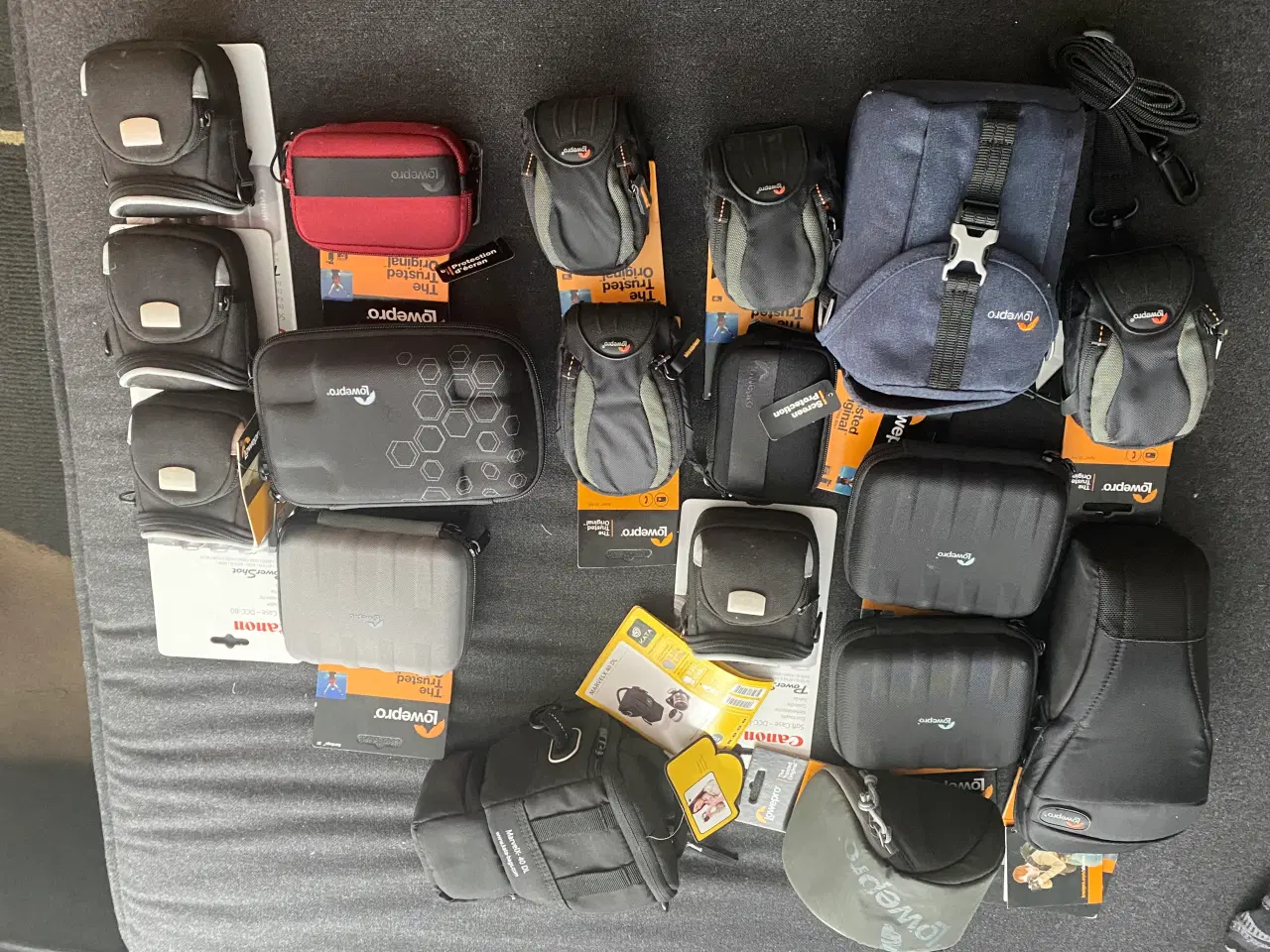 Billede 4 - Mange kamera tasker sælges