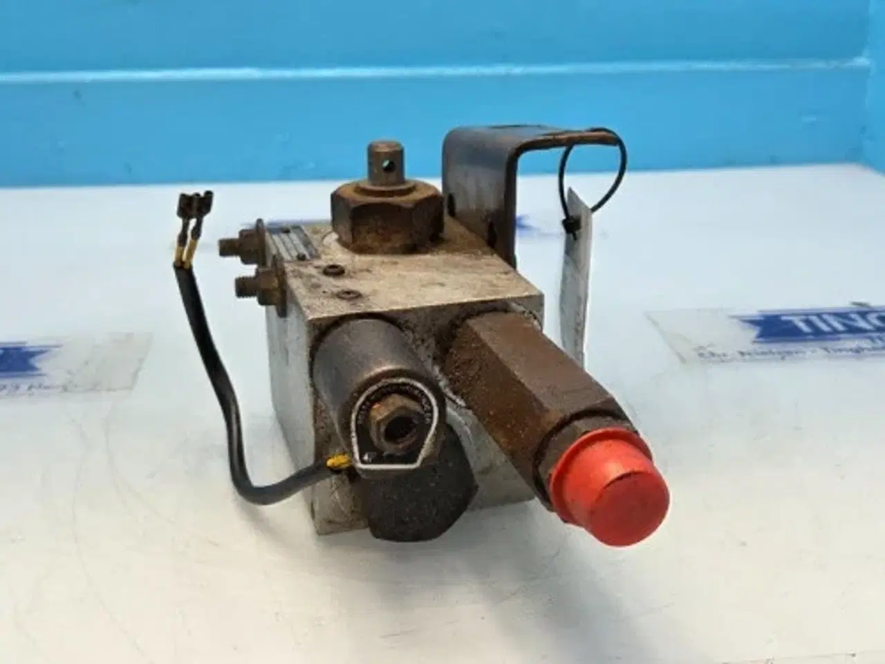 Billede 1 - Dronningborg D7500 Hydraulikventil 45110038