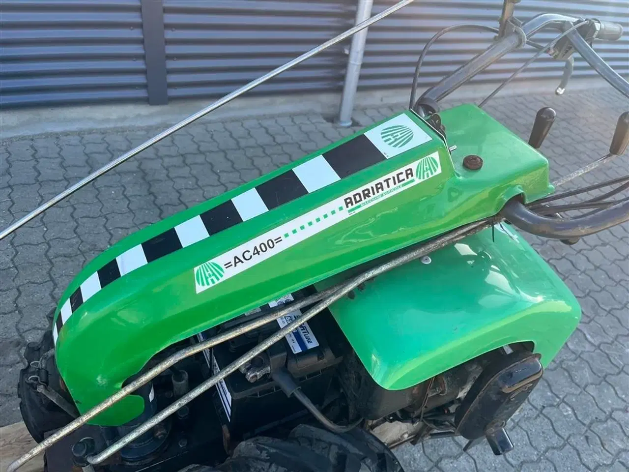 Billede 10 - - - - Roriatica AC 400 2hjulet traktor med kost