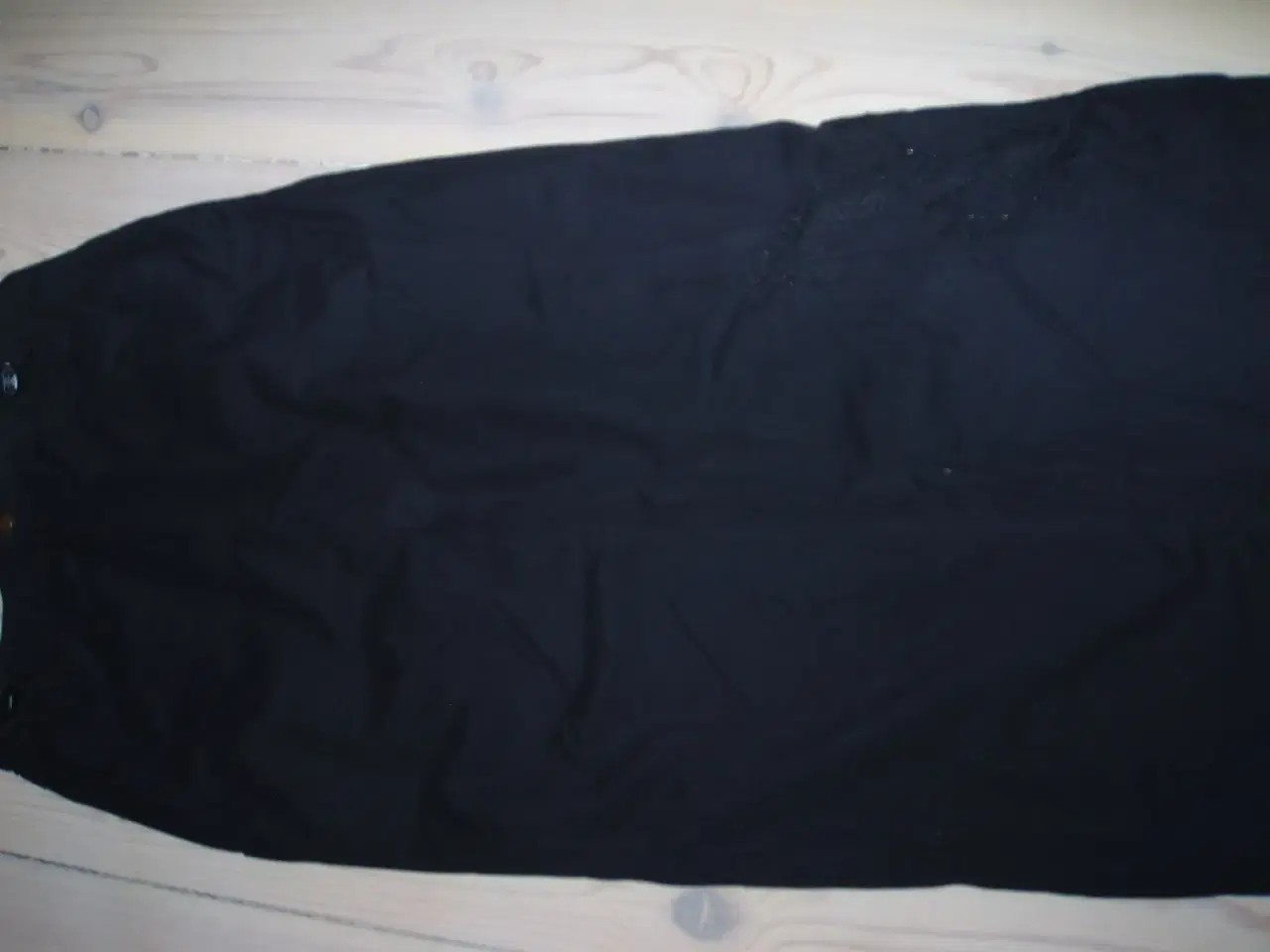 Billede 1 - lang sort nederdel str. s/m
