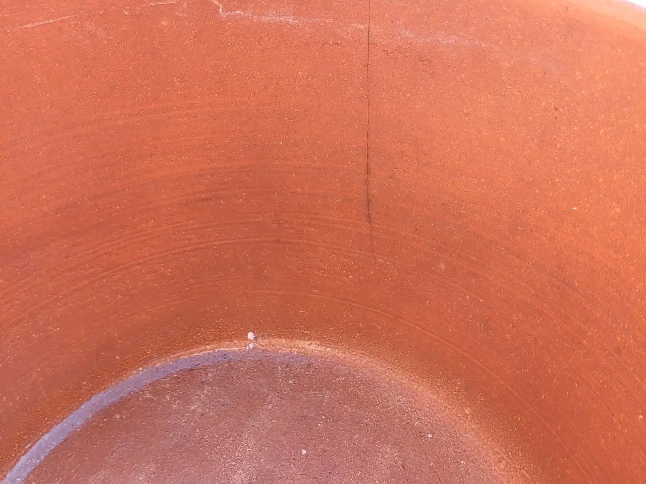 Billede 4 - Stor håndlavet saltglaseret, signeret krukke. 