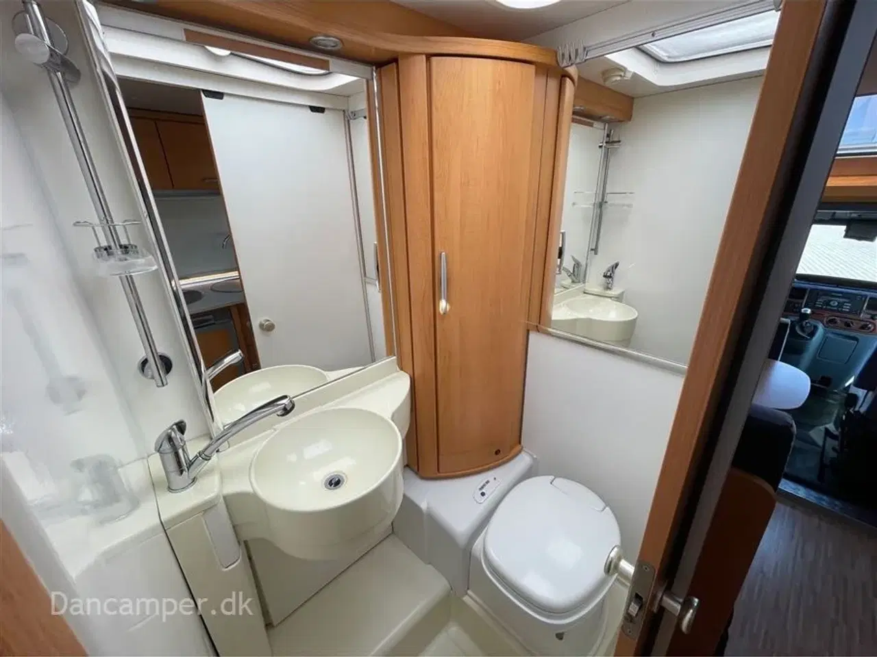 Billede 18 - 2007 - Hymer Van   TILBUDSPRIS kr. 324.900,- SPAR kr. 25.000,- Engros! Ford Transit - Hymer van -Under 6 meter -  partikelfilter - km 130.000,-