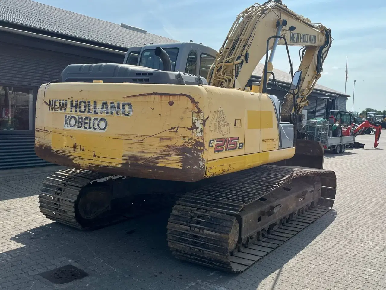 Billede 14 - New Holland E215B 21 ton maskine med 2 skovle.